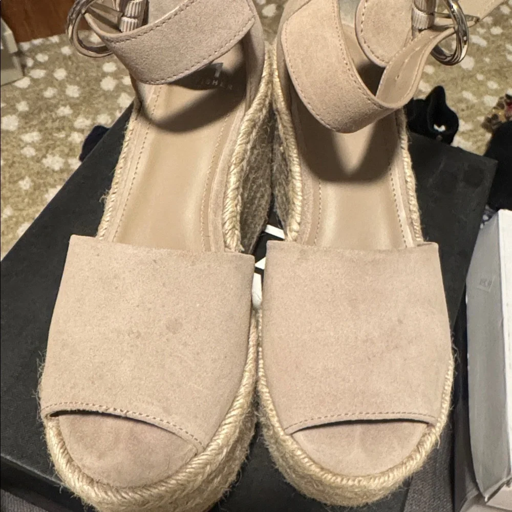 Marc Fisher Light Tan Wedge Sandals - Picture 8 of 8